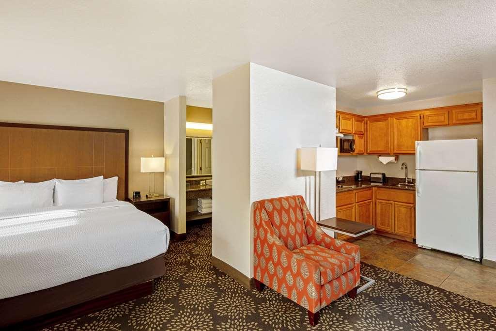 La Quinta By Wyndham Las Vegas Redrock/Summerlin Номер фото